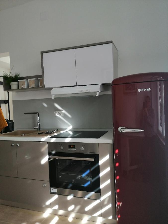 Appartement Apartman Semren à Zagreb Extérieur photo